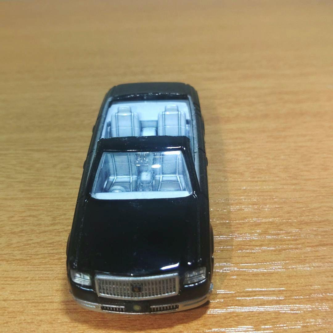 トミカ 街宣車 右翼 ロングいすゞGIGA トヨタセンチュリー 2個セット