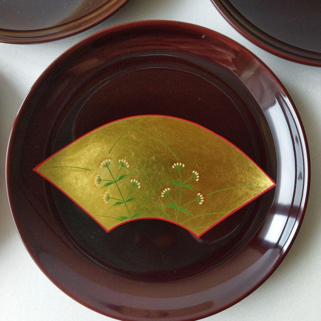 【未使用】漆　溜色　漆塗り　菓子皿　銘々皿　金箔　花柄　柄違い　５客　茶器