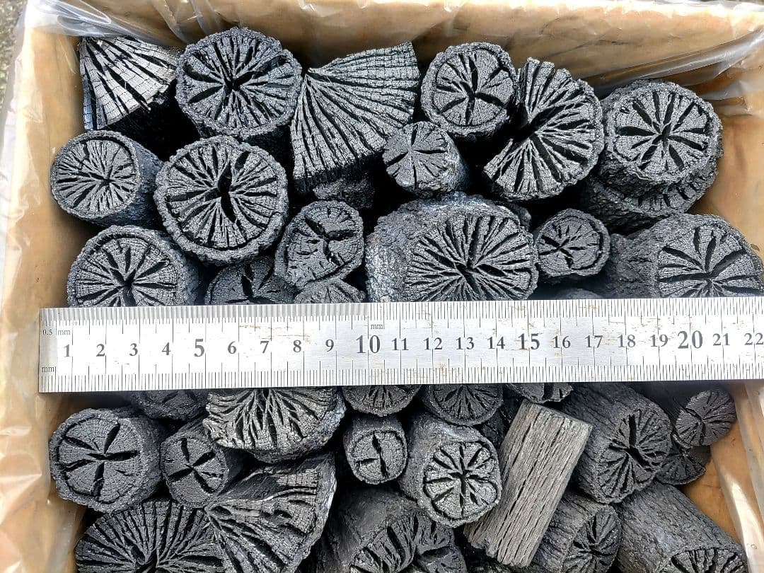 m3ホンポ【 愛媛産 】切れ端５.５㎏ クヌギ炭×2箱