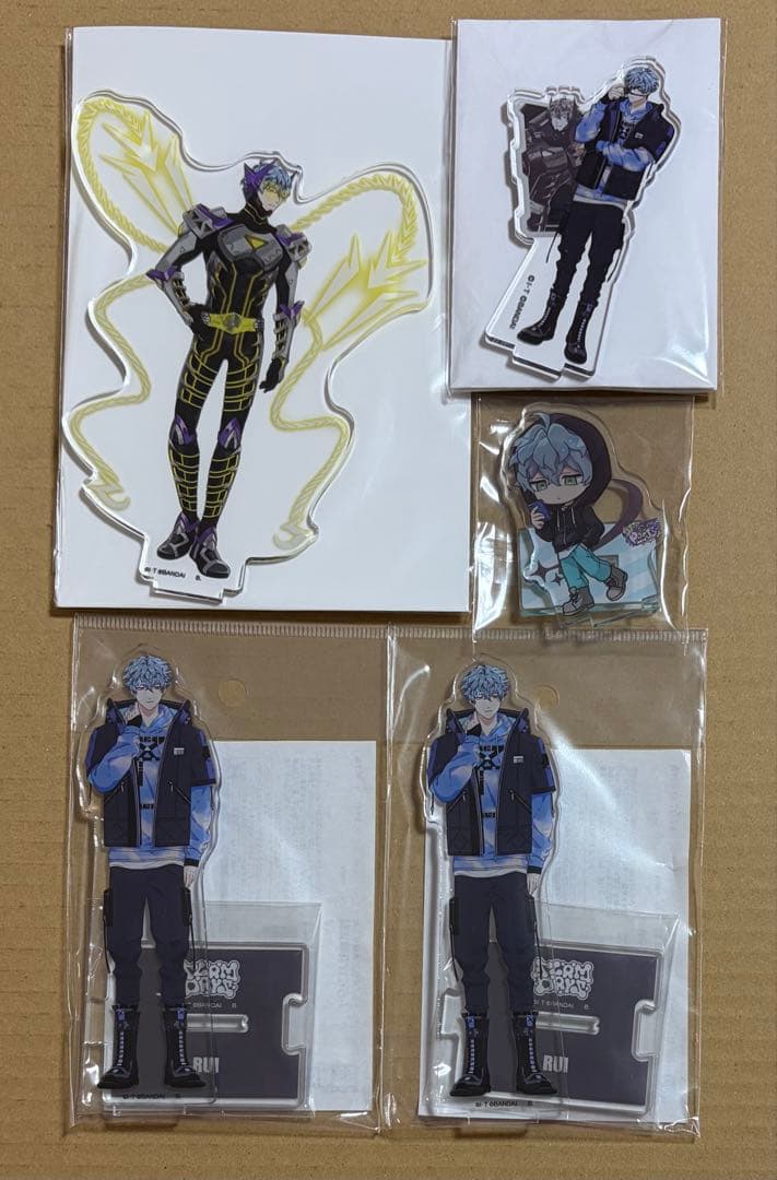 ライドカメンズ　ルーイ　アクリルスタンド