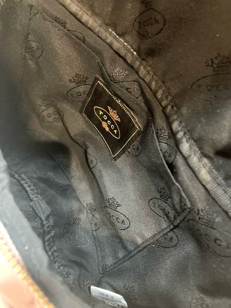 【美品】TOCCA 撥水　RIBBON KNOT BODY BAG ボディバッグ