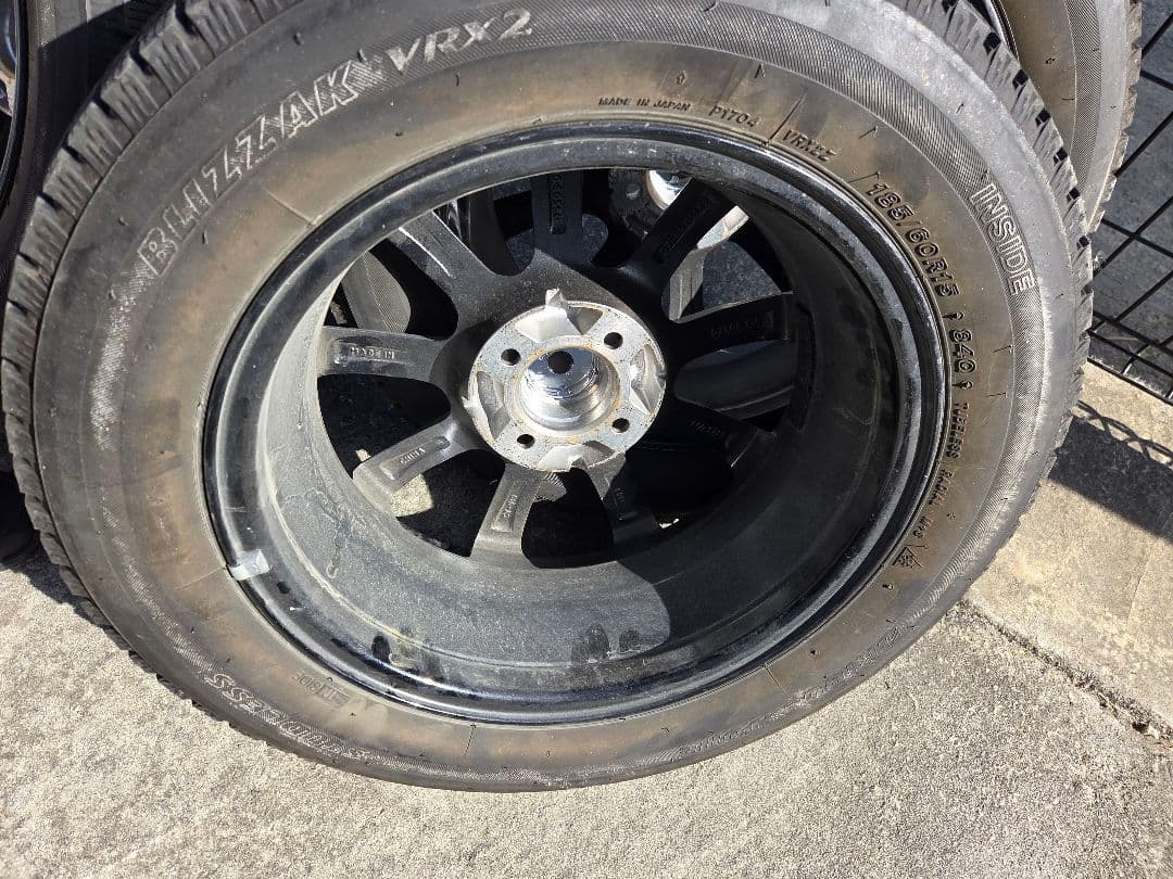 185/60R15 VRX2 スタッドレスタイヤホイールセット ヤリス 送料込み