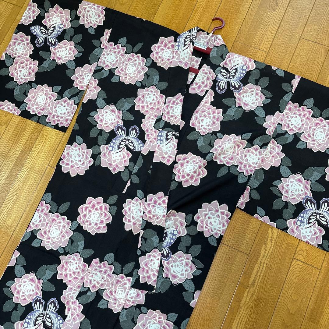 美品⭐︎浴衣　撫松庵　ぶしょうあん　黒地　花柄　蝶　ダリア　ピンク