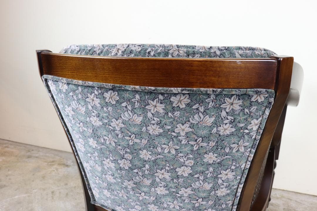 karimoku カリモク家具　コロニアル　一人用ソファ　肘掛椅子　WC55