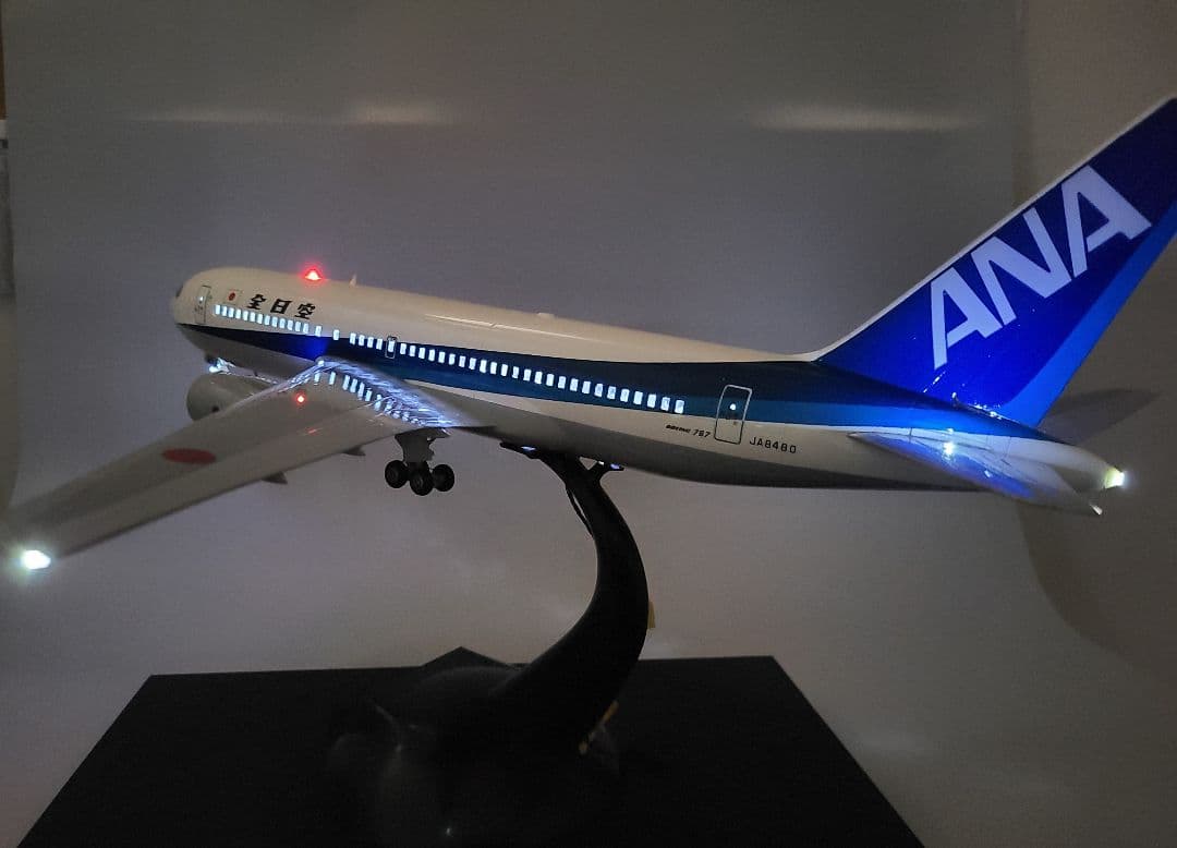 ANA BOEING 767-200 LED仕様完成品 1/100