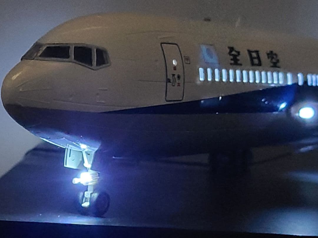 ANA BOEING 767-200 LED仕様完成品 1/100