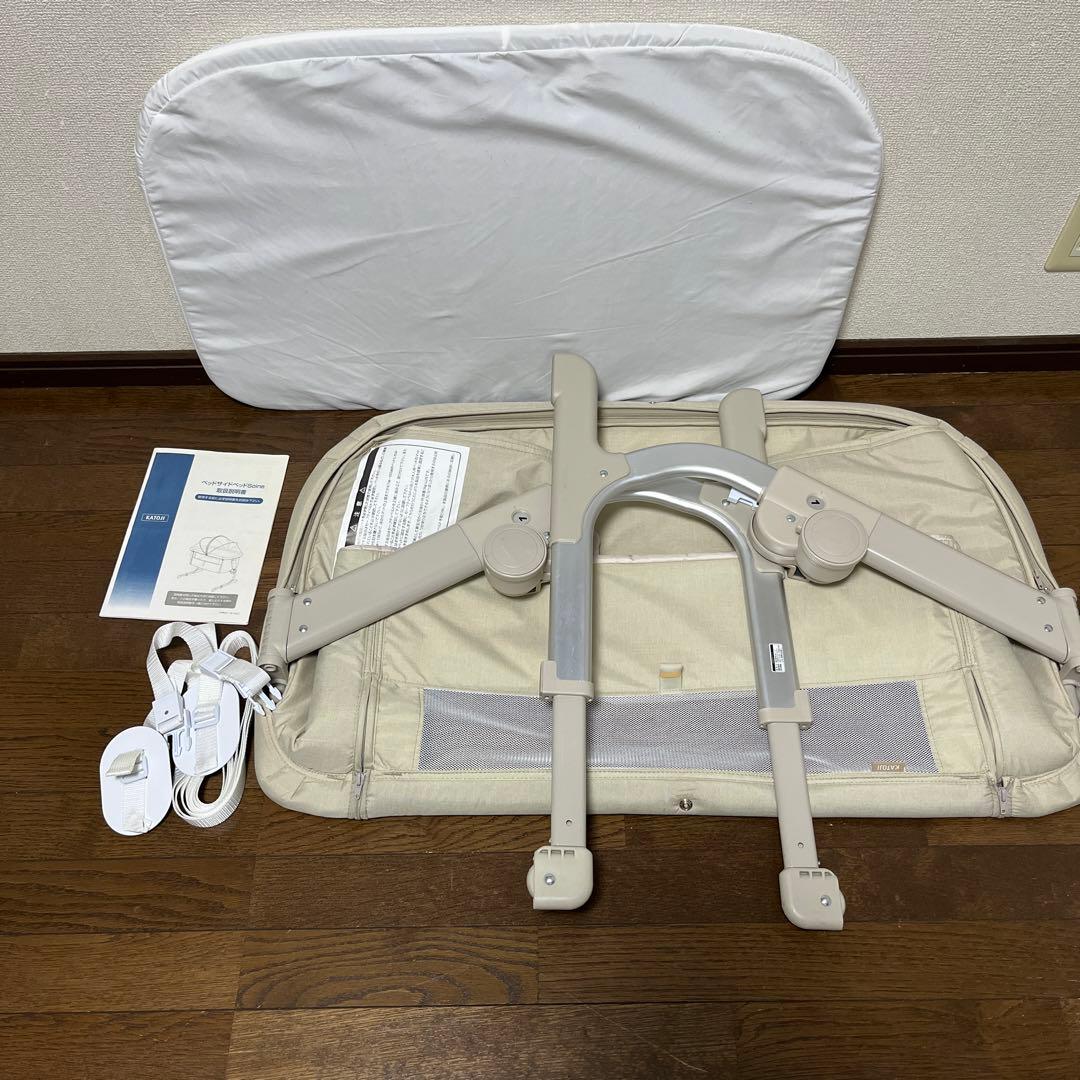 ベッドサイドベッド Soine