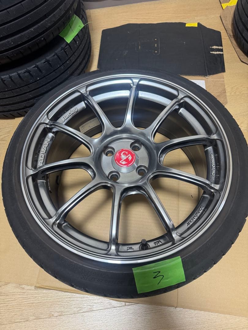 ADVAN racing RZⅡ17インチ7.5J+35PCD984H アバルト