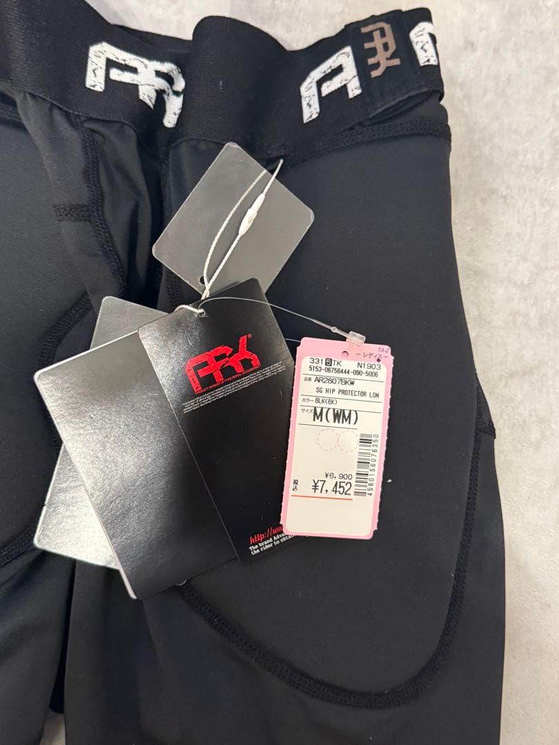 新品未使用レディーススノーボードウェア上下7点セット DC phenix FRK