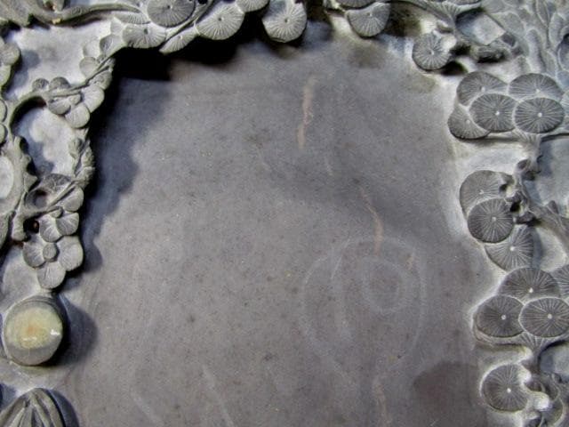 ☆硯　中国古玩　端渓硯　裏に銘有　花に飛鶴図　重さ5,6㎏☆