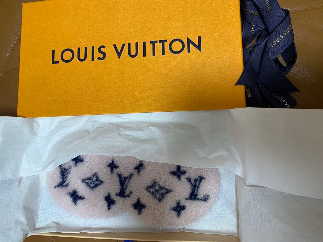 新品ルイヴィトン アイマスク　ピンク