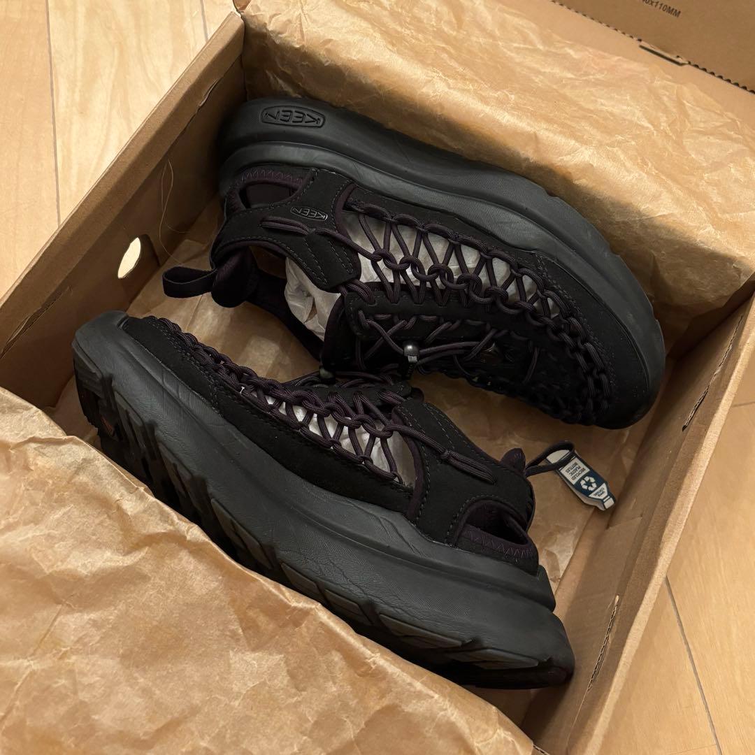 KEEN キーン ウィメンズ ユニーク ダブルケー23.5cmブラック×ブラック