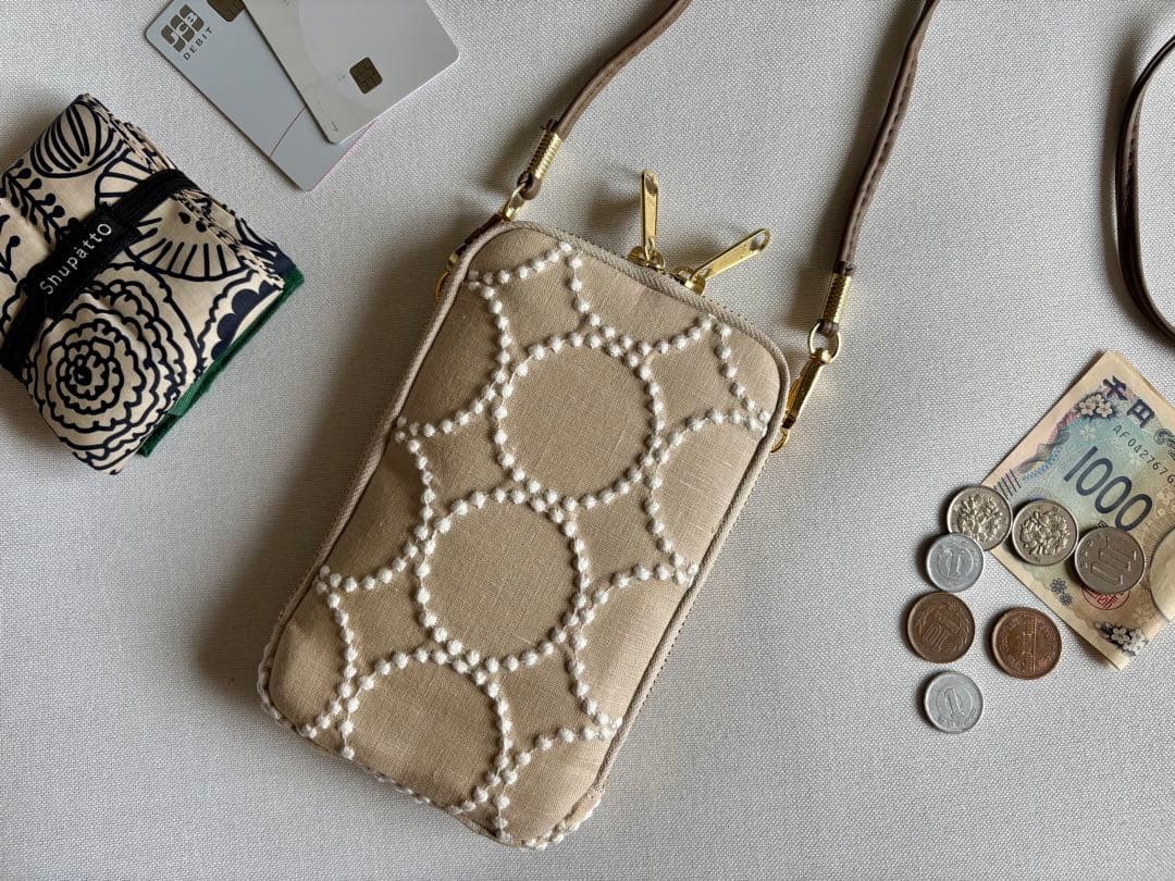 ★はるゆかい【スマホショルダー】ミナペルホネン タンバリン ライトベージュ