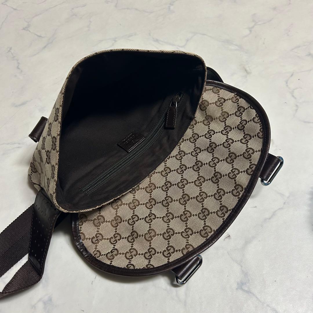 美品✨ GUCCI ボディバッグ 斜め掛け ショルダー GGキャンバス ブラウン