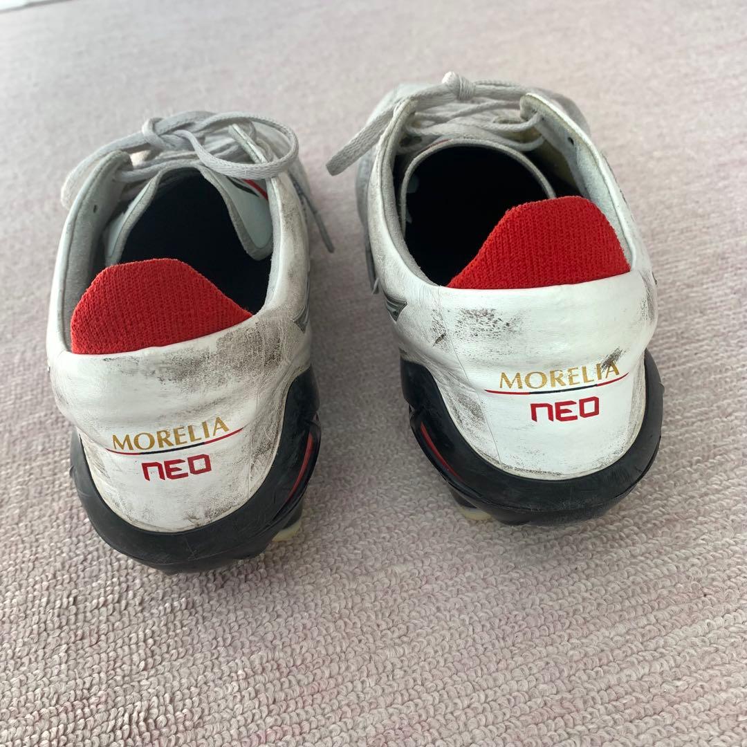 モレリアネオ4 サッカーシューズ・スパイク 27.0cm ホワイト/レッド