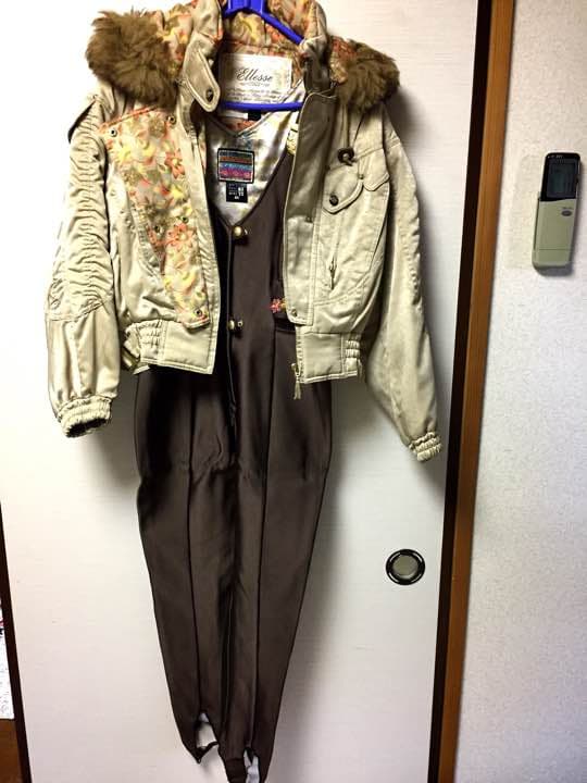 【美品】ellesse 女性用スキーウェア