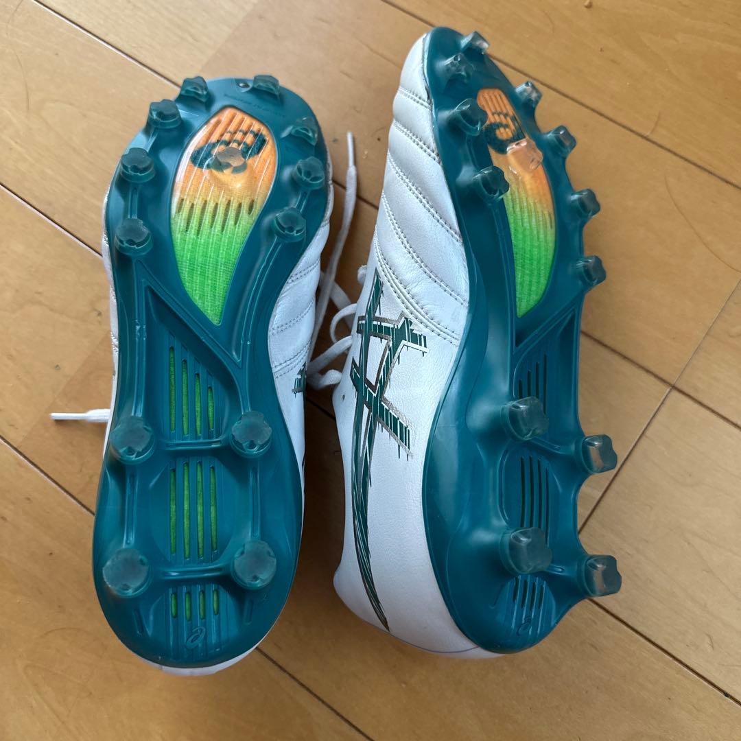 ASICS DS LIGHT X-FLY PRO 3サッカーシューズ