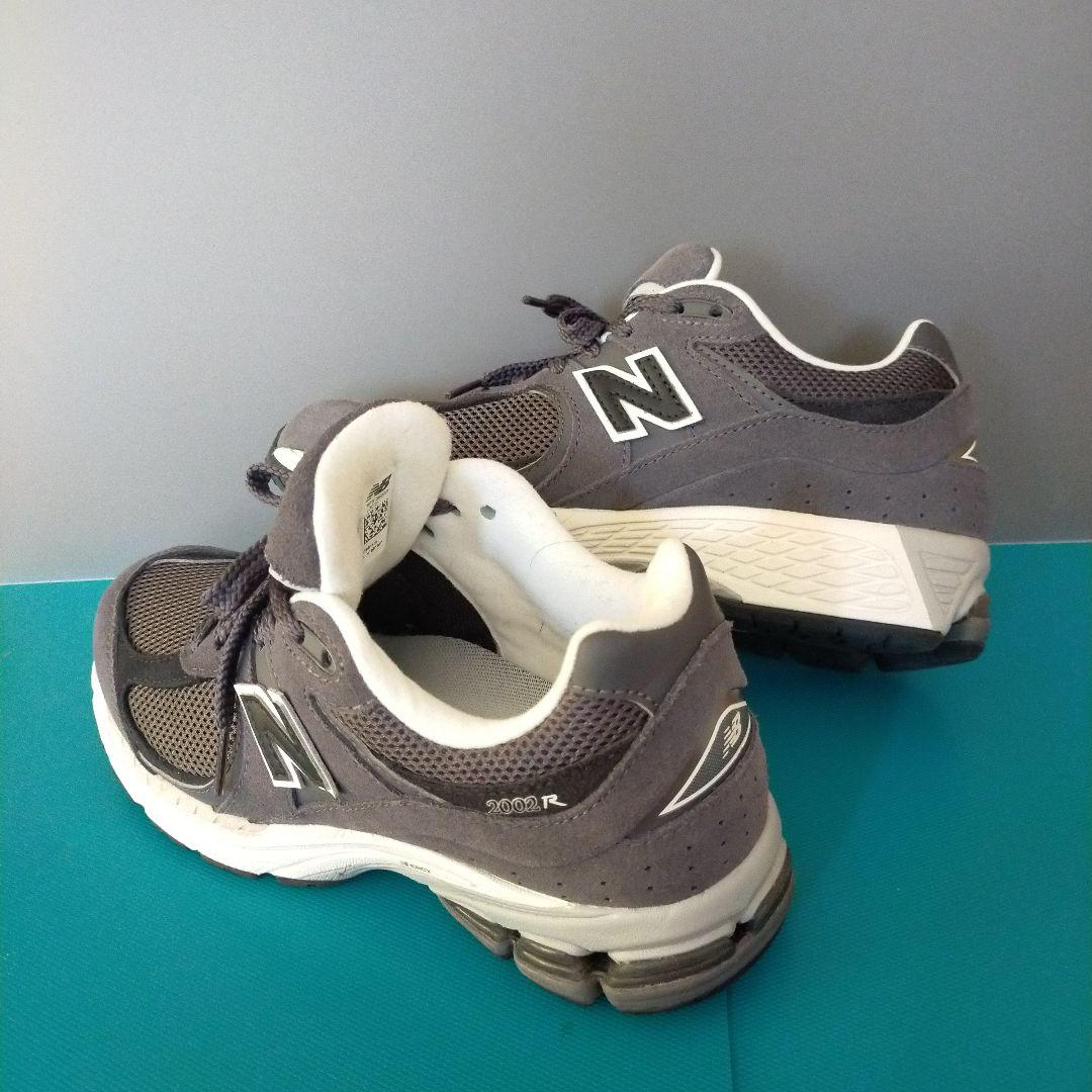 値引　ニューバランス2002R 新品　グレー23cm スニーカー