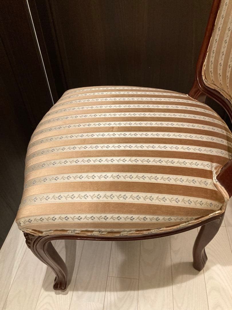 希少　クラシックストライプ柄木製椅子