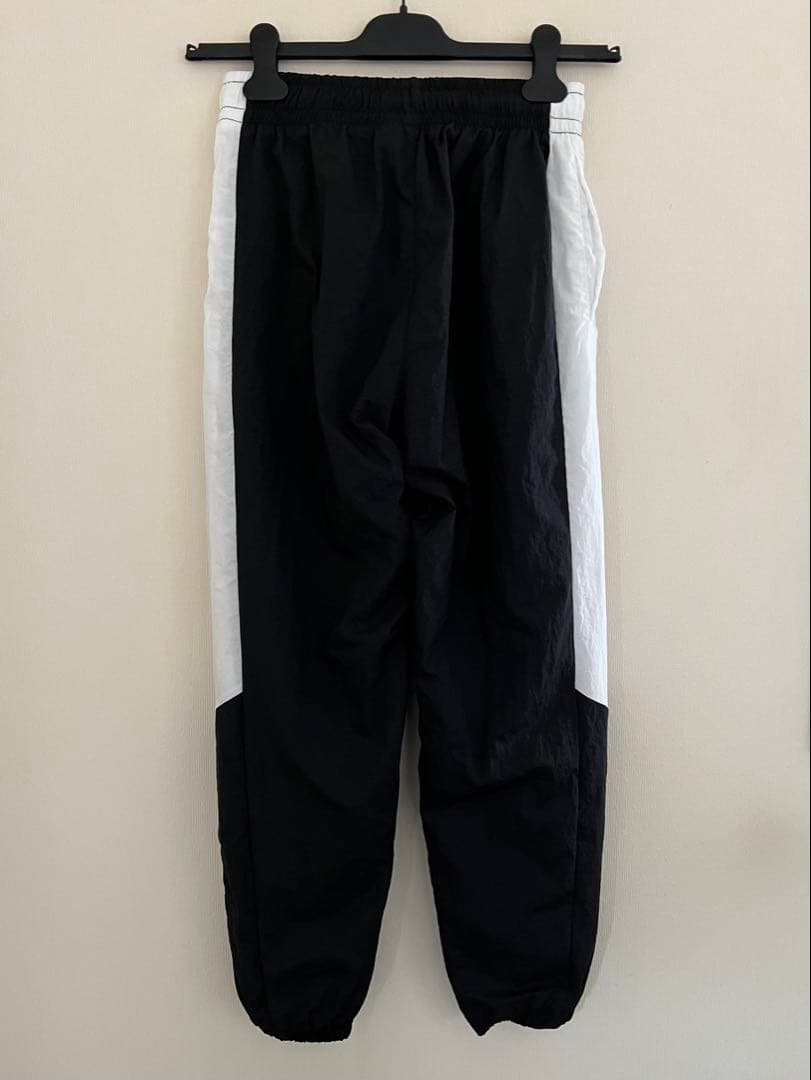 最終値下げ中‼️レア‼︎ 早い者勝ち‼︎《NIKE》ナイキ ウィンドブレーカー 黒 S