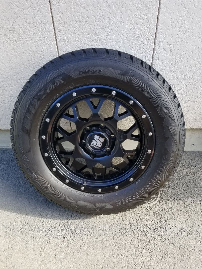 XJ04 265/60R18 DM-V2 ランドクルーザープラド