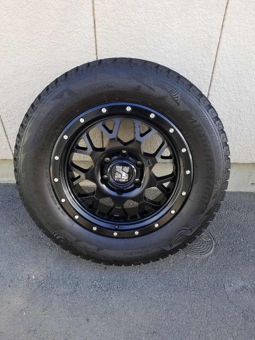 XJ04 265/60R18 DM-V2 ランドクルーザープラド