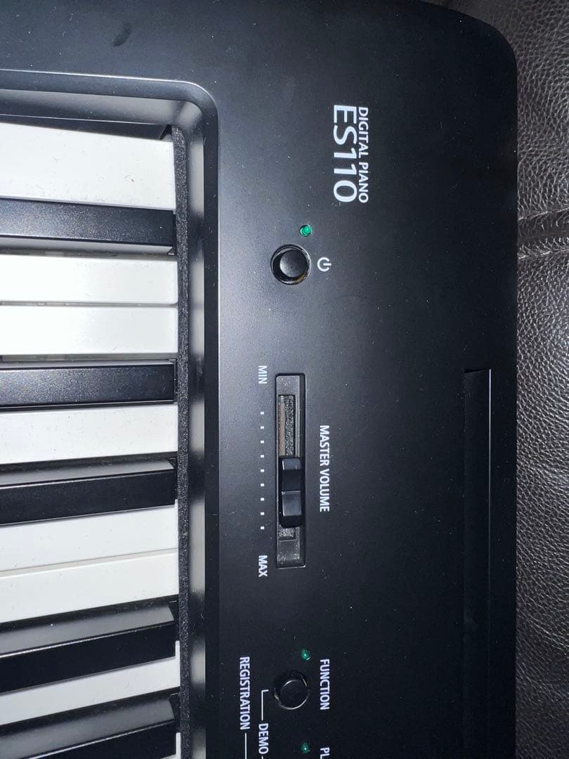 ES110 デジタルピアノ 88鍵