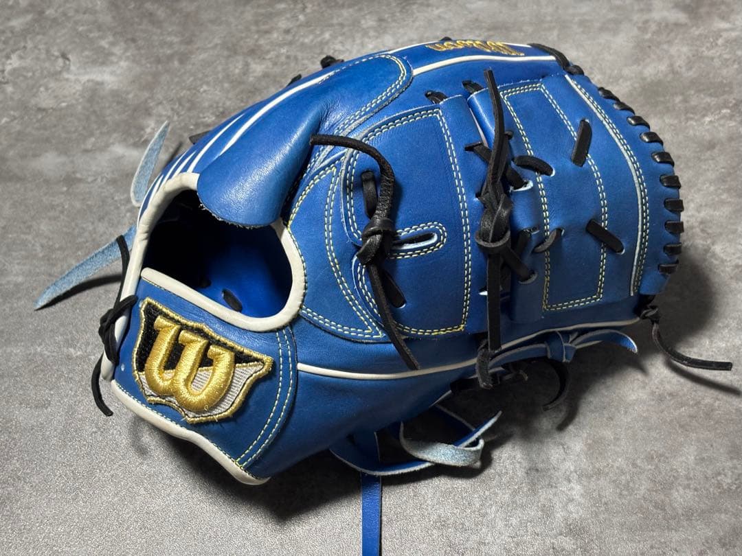ウィルソン　軟式投手用グラブ　青
