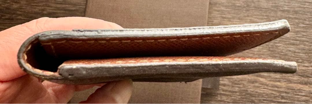 ルイヴィトン　カードケース