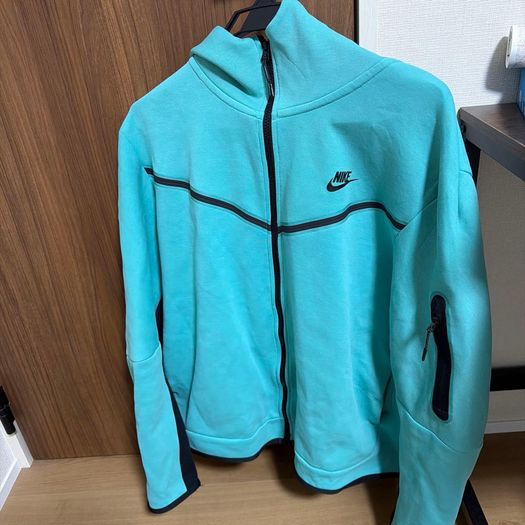 NIKEテックフリースティファニーブルー 激レア　希 少