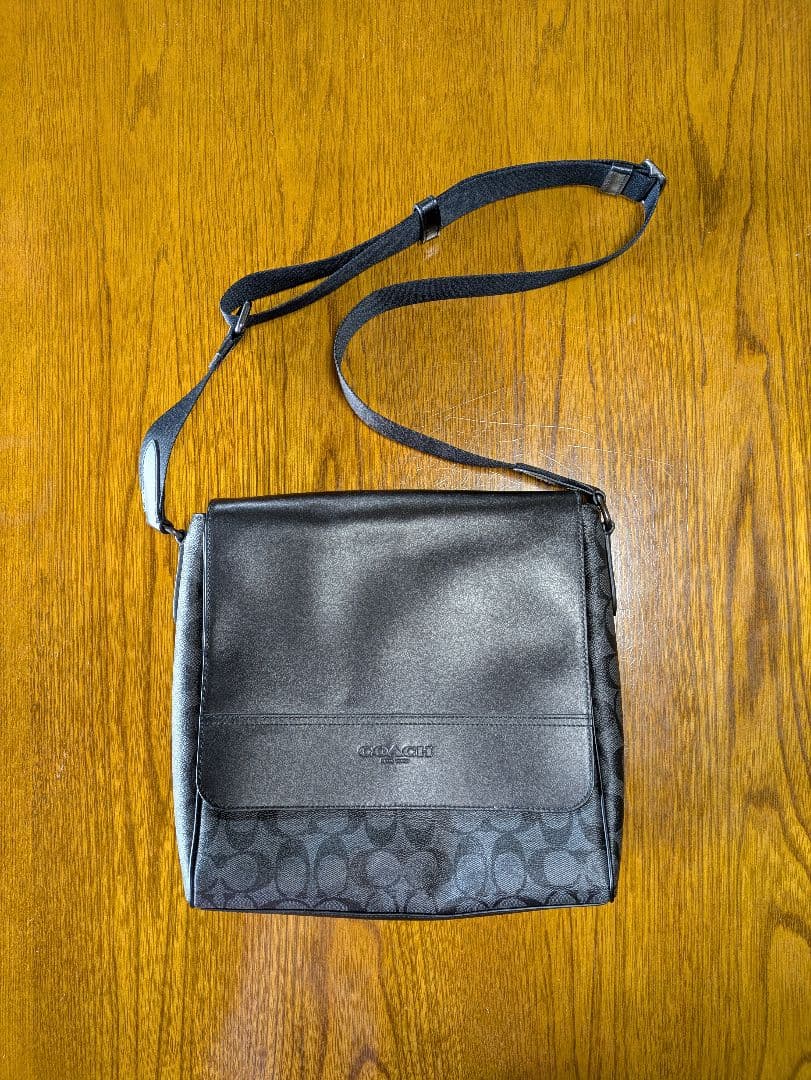 v*5様 COACH HDVOD ブラック ショルダーバッグ