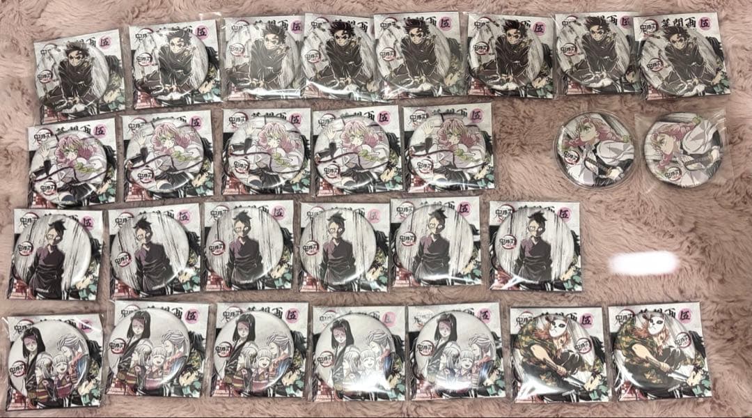 【画像2枚】鬼滅の刃 全集中展 幕間画缶バッジ 参 肆 伍 58個 まとめ売り