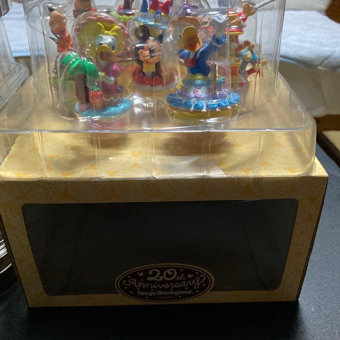 ディズニーランド20周年限定フィギュアとキャラクターズプラン非売品フィギュア