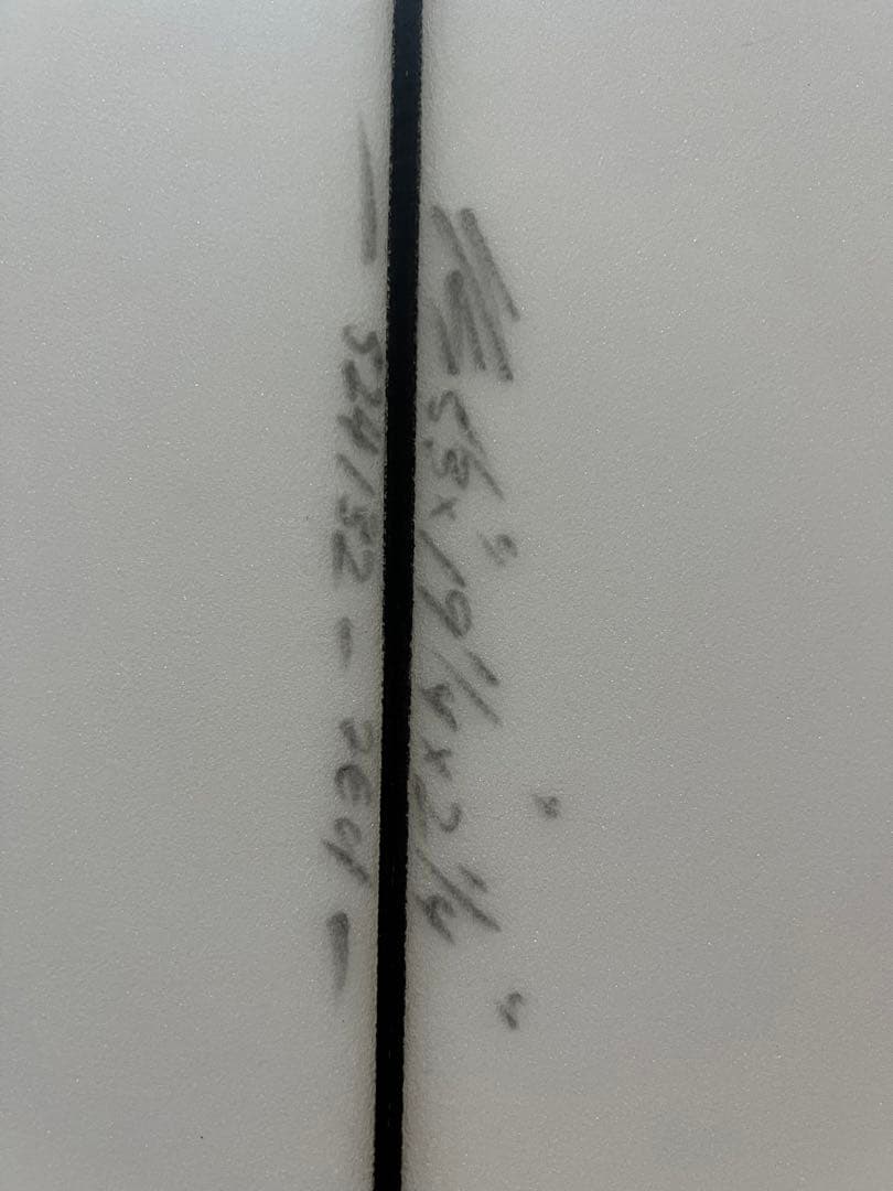 ステイシーサーフボード　ローチ2   5.3  26l