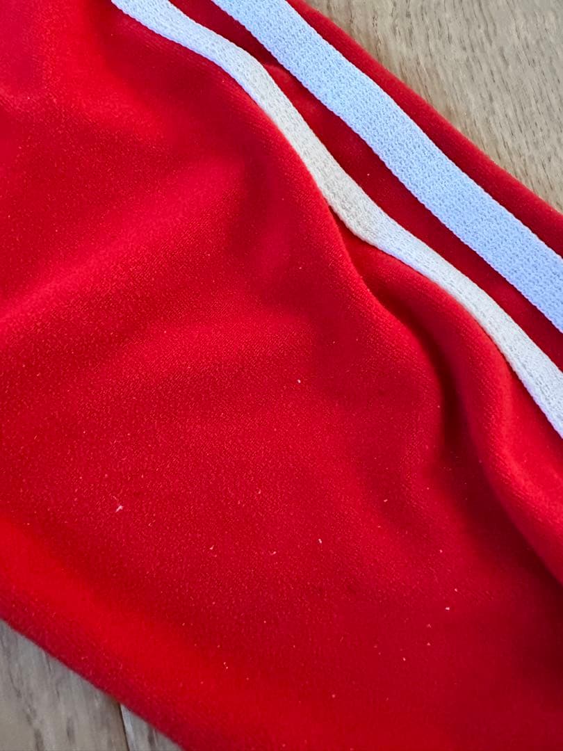 激レア アディダス　リバプールFC　ロゴ刺繍　トラックジャケット　ジャージ