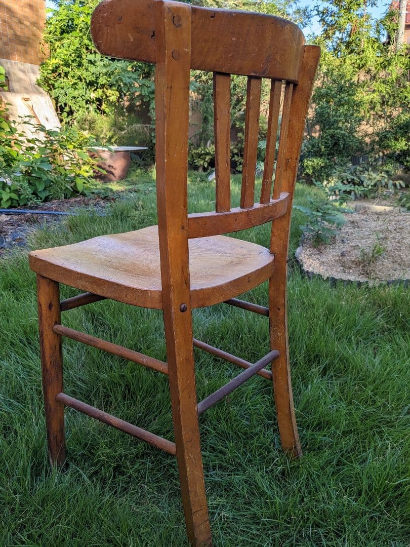 イギリスアンティークのチャーチチェア