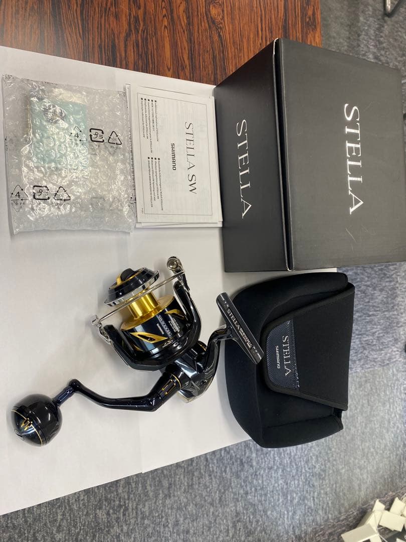 美品！シマノ　19ステラSW8000HGスピニングリール