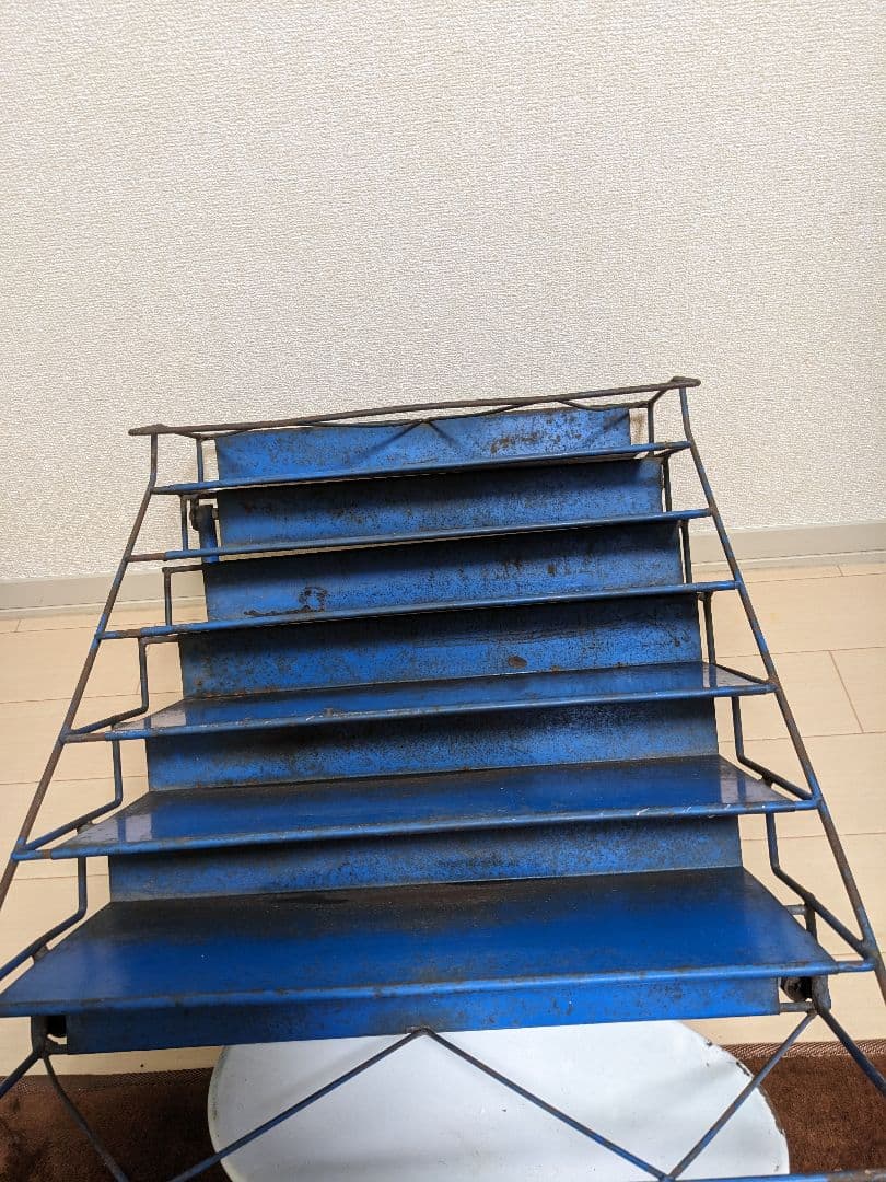 昭和レトロ　ブックスタンド　ブルー　昔、病院や床屋、喫茶店にありました