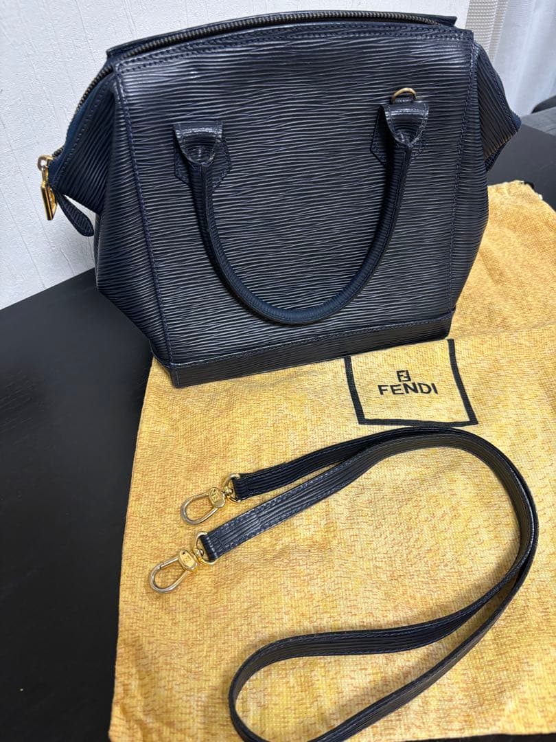 FENDIバッグ 2WAY ショルダーバッグ レザー ネイビー