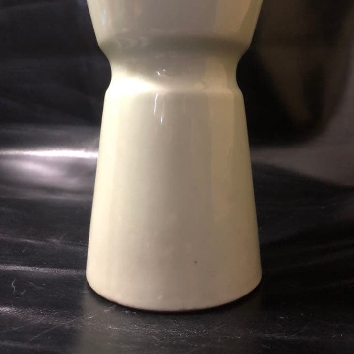 遺品整理◆蔵から謎の青磁と思われる壺、壷、花瓶、古い中国骨董だと思います。