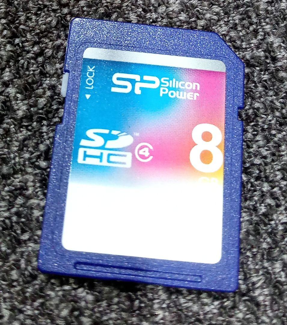 Nikon　COOLPIX L28　コンパクトデジタルカメラ　SDカードポーチ付