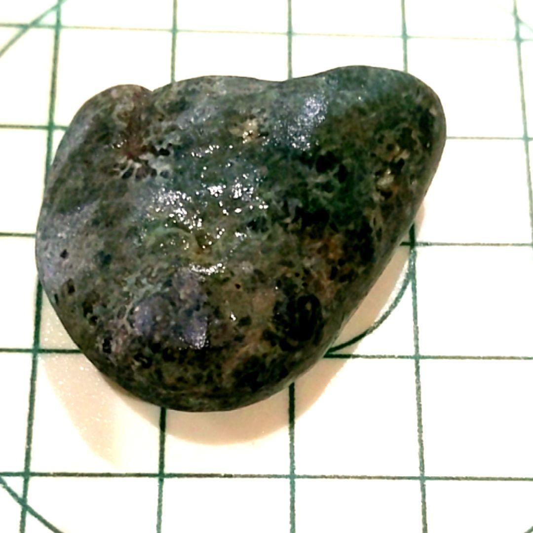 糸魚川産?翡翠原石パワーストーン