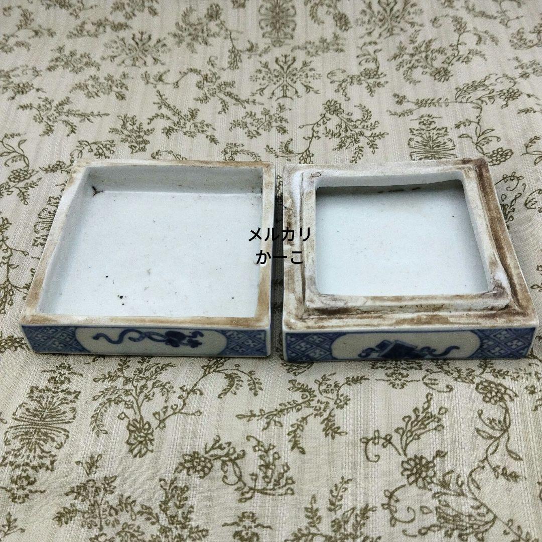 中国古美術　香合　明〜清時代　アンティーク　ヴィンテージ　古染付　虫喰い