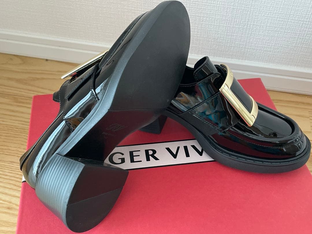 未使用品　Roger Vivier バックル　パテントレザー　ローファー　37