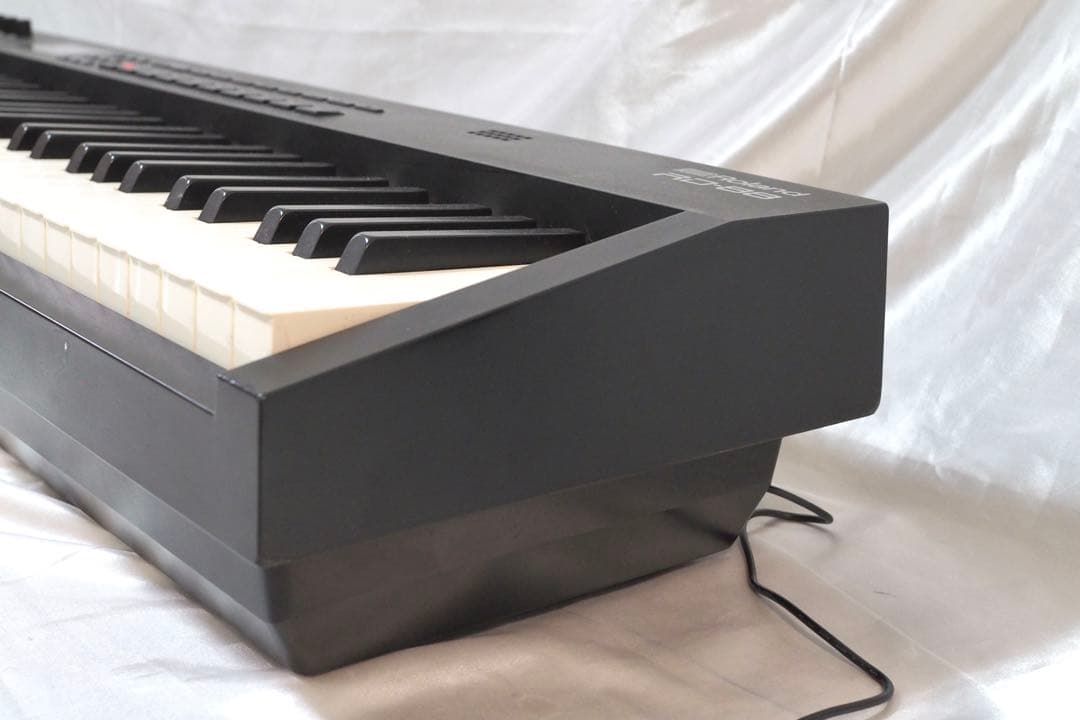 ROLAND ローランドRD-88 ステージピアノ