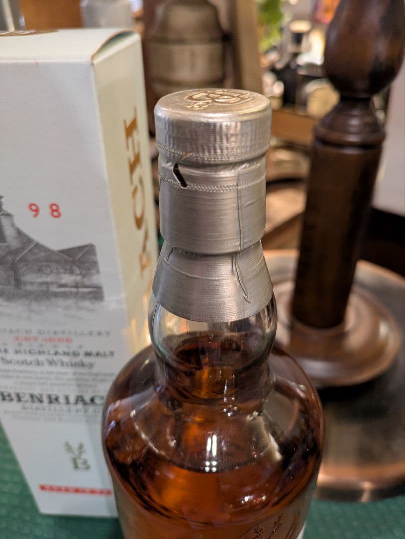 ベンリアック蒸留所 シングルモルトウイスキー 古酒 １０年 旧ボトル