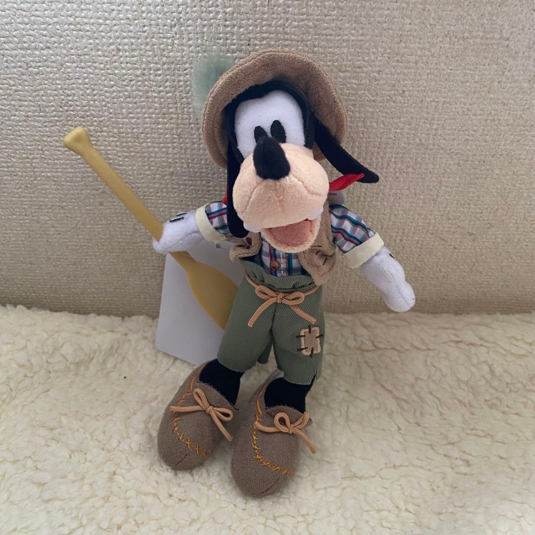 ディズニーランド39周年クリッターカントリー　カヌー　グーフィーぬいぐるみバッジ