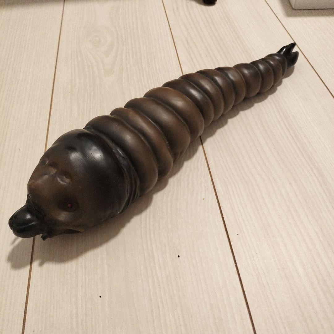 ゴジラフィギュア モスラの幼虫