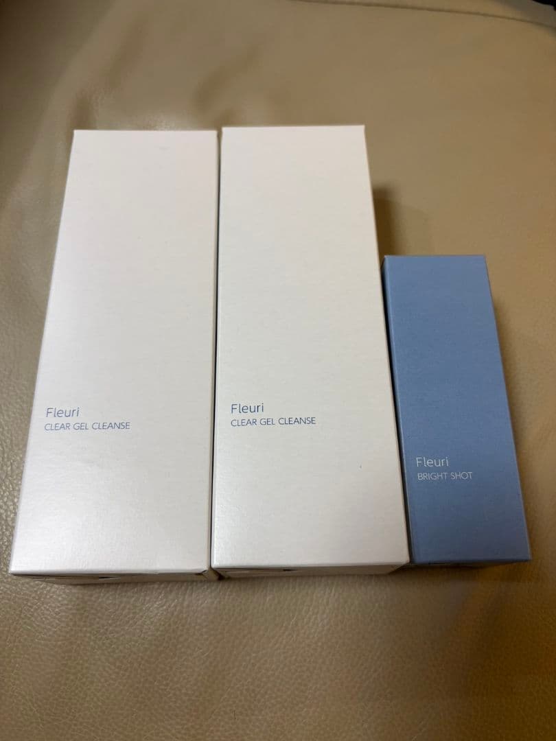 Fleuri クレンジングオイルと美容液 セット
