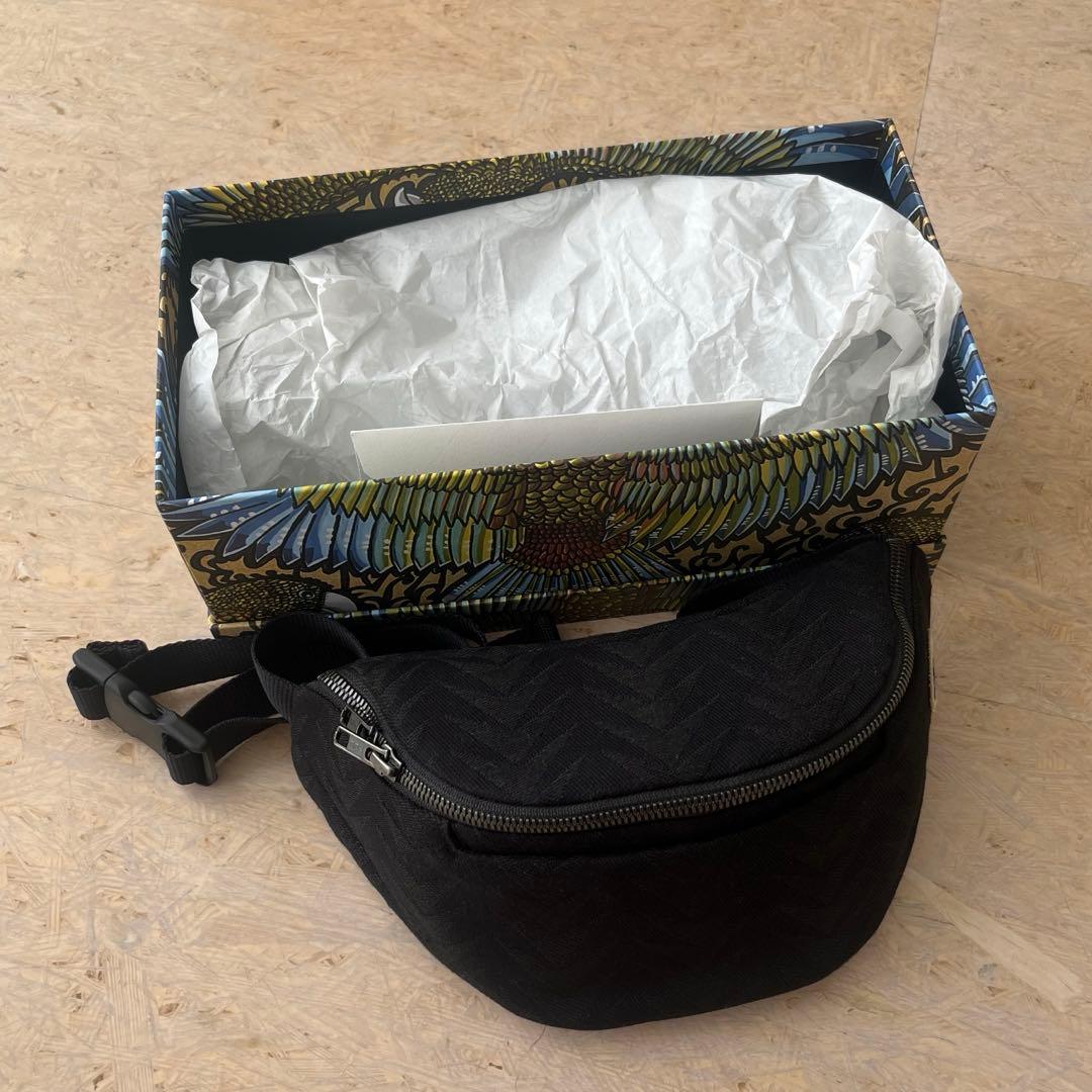 【新品未使用】artipoppe アーティポッペ ウエストバッグ